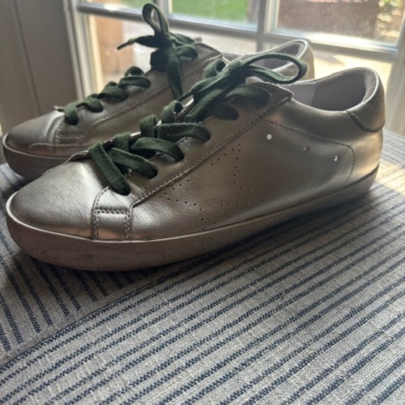 Golden Goose sneakers, Size 7, Gold - Picture 4 of 4